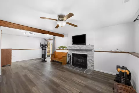 808 Prairie Ave, Bartlett, IL 60103 photo 10