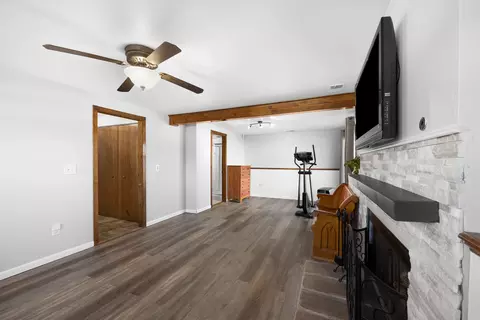 808 Prairie Ave, Bartlett, IL 60103 photo 8