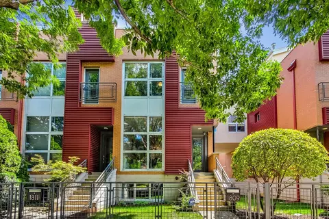 1809 N Leavitt St, Chicago, IL 60647