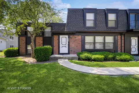 404 Inverrary Ln, Deerfield, IL 60015