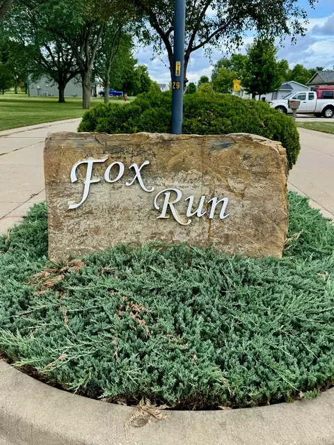 113 Fox Run Ct, Le Roy, IL 61752