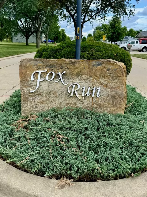 119 Fox Run Ct, Le Roy, IL 61752