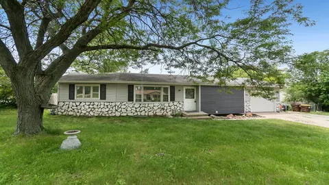 5343 Tenby Chase, Loves Park, IL 61111