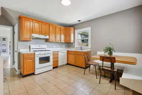 1503 S Cora St, Des Plaines, IL 60018 photo 7