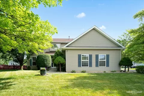 2415 Red Oak Ct, Plainfield, IL 60586 photo 2