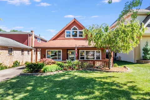 5 E Peiffer Ave, Lemont, IL 60439