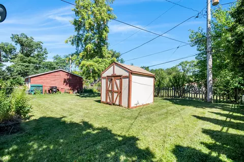 Exterior - 5 E Peiffer Ave, Lemont, IL 60439 photo 7 of 8