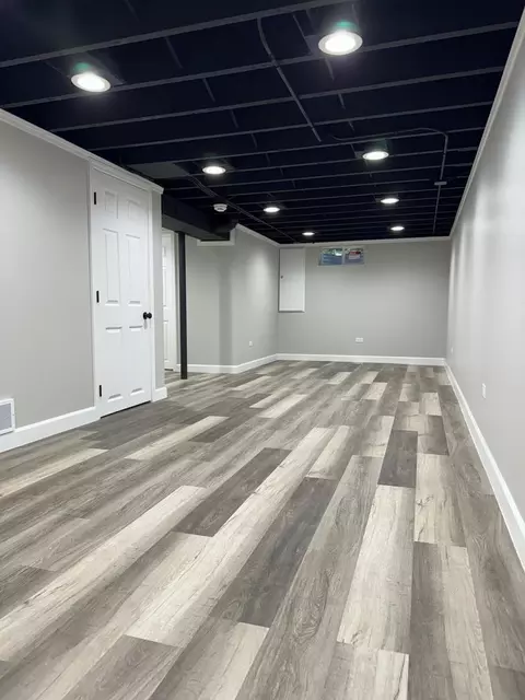 Other - 1105 Ridgeway Ave, Aurora, IL 60506 photo 3 of 8