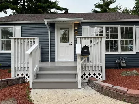 Exterior - 1105 Ridgeway Ave, Aurora, IL 60506 photo 4 of 4