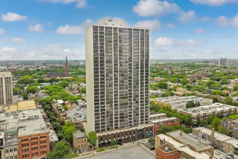 1636 N Wells St #1906, Chicago, IL 60614