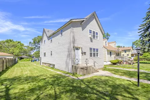 14534 Des Plaines St, Harvey, IL 60426