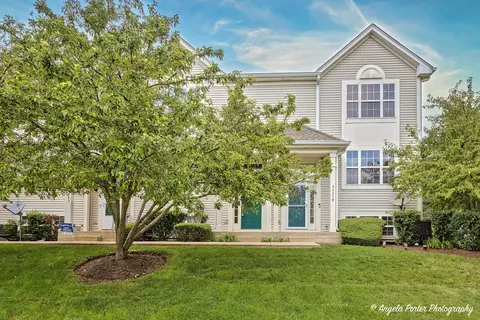 34381 N Goldenrod Ct, Round Lake, IL 60073