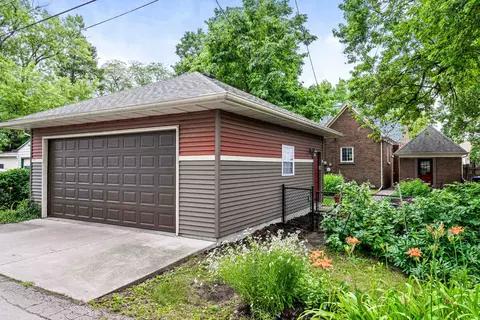 2020 E Jackson St, Bloomington, IL 61701 photo 40