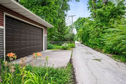 2020 E Jackson St, Bloomington, IL 61701 photo 41