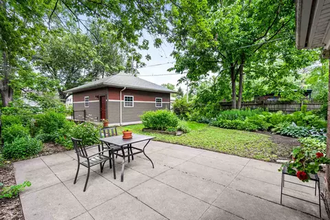 2020 E Jackson St, Bloomington, IL 61701 photo 39