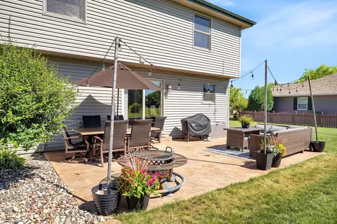 Exterior - 1605 Locust Rd, Morris, IL 60450 photo 3 of 7