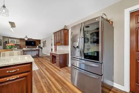 Kitchen - 1605 Locust Rd, Morris, IL 60450 photo 2 of 4