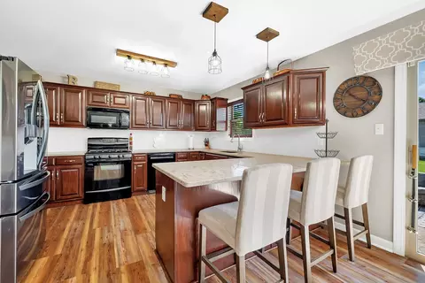 Kitchen - 1605 Locust Rd, Morris, IL 60450 photo 1 of 4