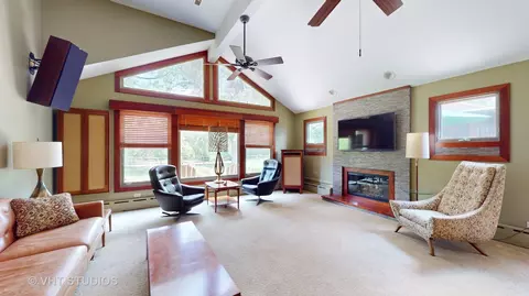 8351 Meadowbrook Dr, Burr Ridge, IL 60527 photo 6