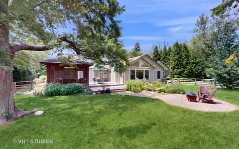 8351 Meadowbrook Dr, Burr Ridge, IL 60527 photo 36