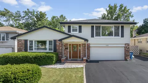 839 W Heritage Dr, Addison, IL 60101