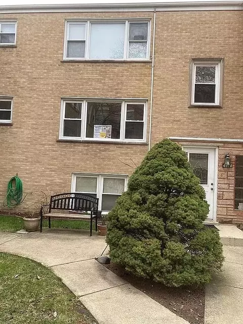 4968 N Menard Ave #202, Chicago, IL 60630