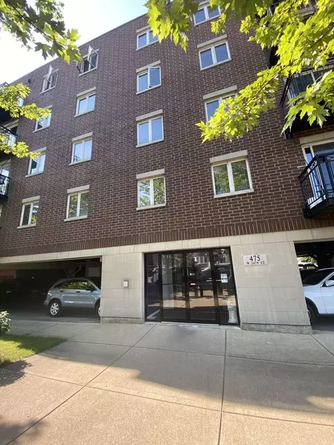 475 W 24th St #5G, Chicago, IL 60616