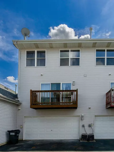 1368 Fox Hound Trl, Beecher, IL 60401 photo 4