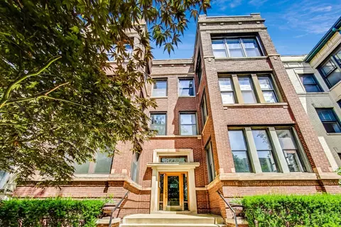 5825 N Winthrop Ave #3S, Chicago, IL 60660