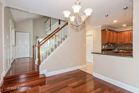 501 Crossing Ct, Rolling Meadows, IL 60008 photo 6