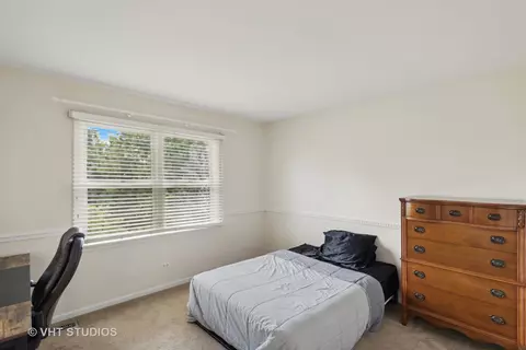 Bedroom - 3561 Lakeview Dr, Algonquin, IL 60102 photo 1 of 4