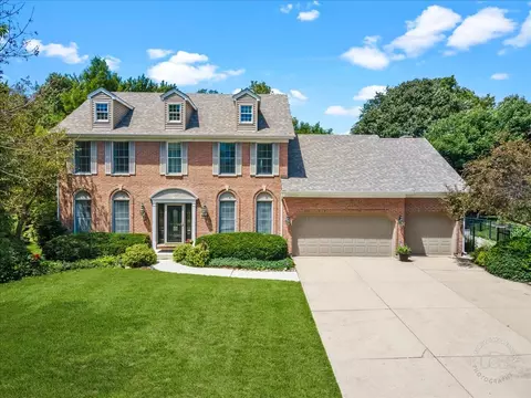 1331 Davey Dr, Batavia, IL 60510