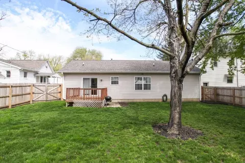 Exterior - 203 Elm St, Le Roy, IL 61752 photo 4 of 5