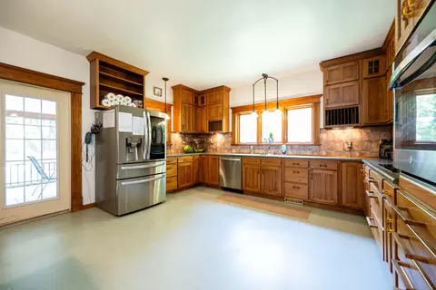 Kitchen - 1191 N Cr 800e Rd, Champaign, IL 61822 photo 2 of 2