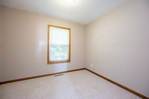 Bedroom - 1105 Frank Dr, Champaign, IL 61821 photo 5 of 5
