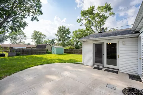 Exterior - 1105 Frank Dr, Champaign, IL 61821 photo 2 of 3