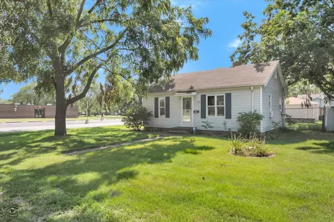 321 Schorie Ave, Joliet, IL 60433