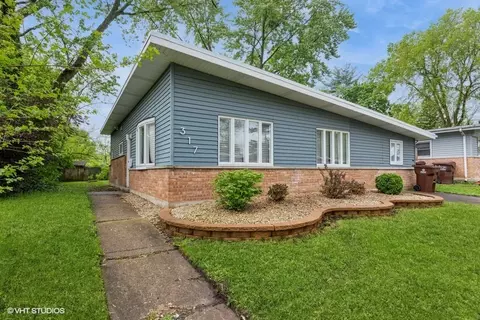 317 Seneca St, Park Forest, IL 60466