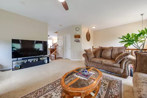 Living - 737 Thornbury Rd, Bartlett, IL 60103 photo 2 of 7
