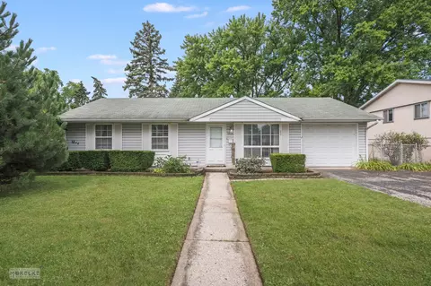 1270 Post Rd, Aurora, IL 60506