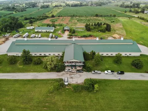 2400 E Bemes Rd, Crete, IL 60417