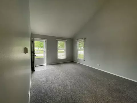 1010 Perry Dr #1010, Algonquin, IL 60102 photo 3