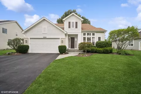 2264 Avalon Dr, Buffalo Grove, IL 60089