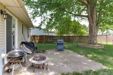 705 Eastview Dr, Mclean, IL 61754 photo 30