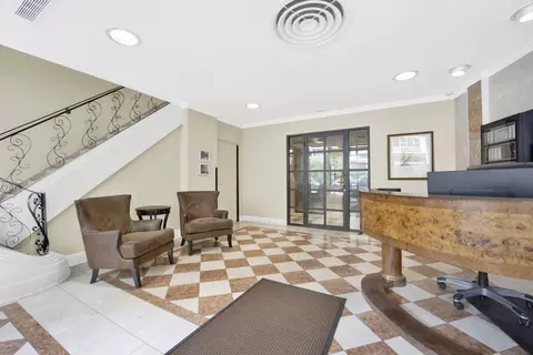 Other - 33 E Cedar St #5A, Chicago, IL 60611 photo 2 of 7