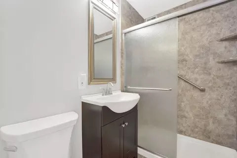 Bath - 33 E Cedar St #5A, Chicago, IL 60611 photo 1 of 1