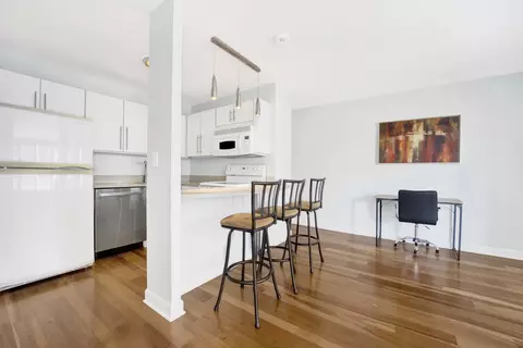 Kitchen - 33 E Cedar St #5A, Chicago, IL 60611 photo 1 of 2