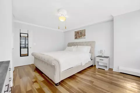 Bedroom - 33 E Cedar St #5A, Chicago, IL 60611 photo 2 of 3