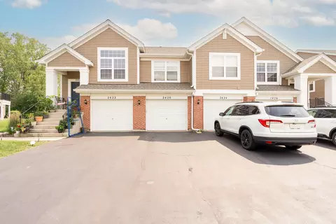 2420 Wilton Ln, Aurora, IL 60502