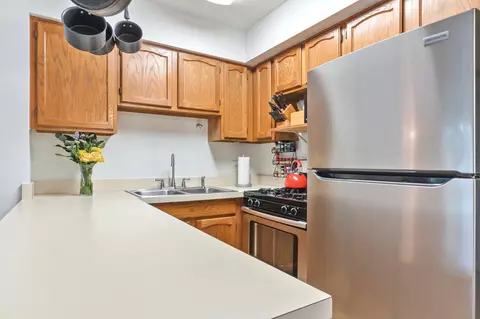 27 W159 Cooley Ave, Winfield, IL 60190 photo 8